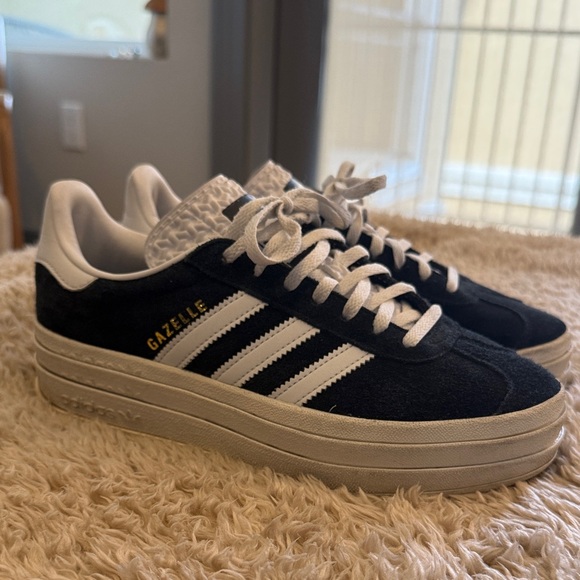 Adidas Gazelle platform Navy & White  Sneakers - Picture 1 of 5